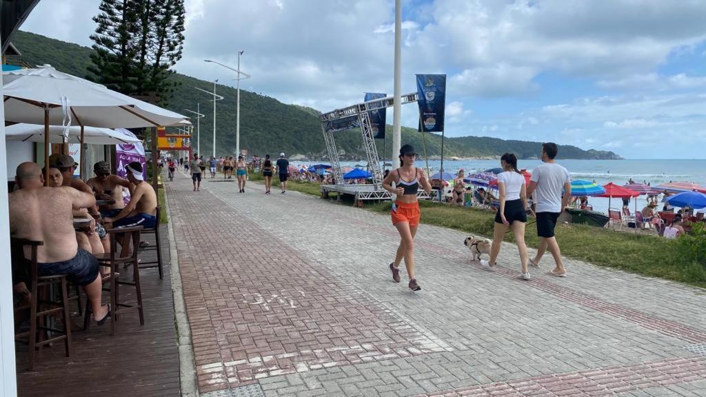 Bombas/ Bombinhas, A 50M Do Mar, Apartamento 2 Quartos, Com Churrasqueira Na Sacada, Ar E Wi-Fi Экстерьер фото